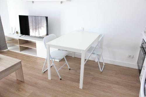 Superb Seaview Apartment In Playa de Las Americas