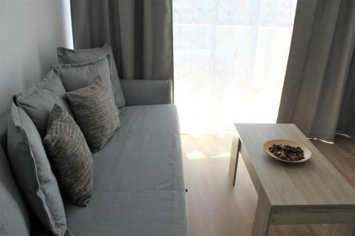 Superb Seaview Apartment In Playa de Las Americas