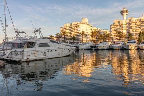 Apart-rent Duplex Port Grec 5�