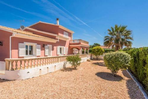 Punta Prima Villa Sleeps 8 With Pool Air Con And Wifi