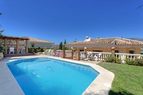 La Cala de Mijas Villa Sleeps 7 Pool Air Con Wifi
