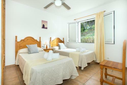 San Jaime Mediterraneo Villa Sleeps 6 With Pool