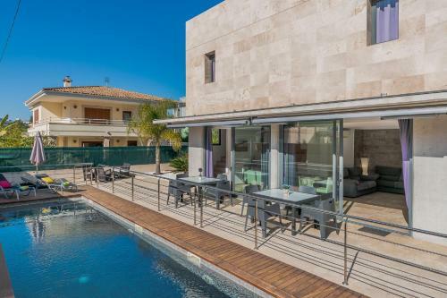 Yupihome Villa Iola