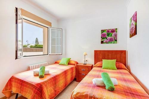 Binibequer Vell Villa Sleeps 8 With Pool Air Con And Wifi