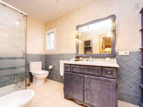 Villa Jarama Elegante Chalet Moderno Cerca de La Playa