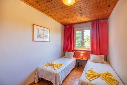 Apartamento Con Terraza Privada En Calan Bosch-c8