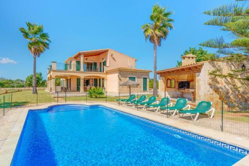 Villa Deu Quarterades