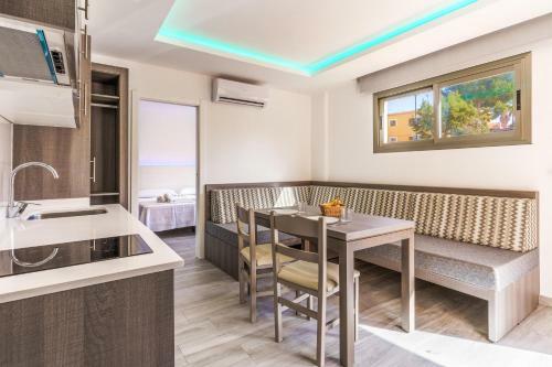 Ferrera Luxe Apartamento 715