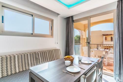 Ferrera Luxe Apartmento 702