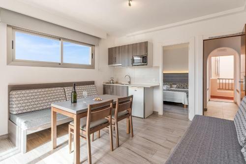 Ferrera Luxe Apartamento 813