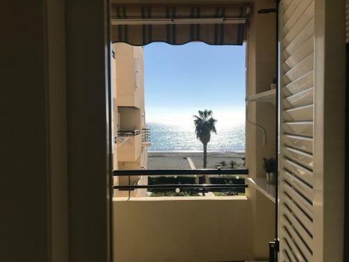 Apartamento Espectacular Residencial En 1a Linea Con Piscina.