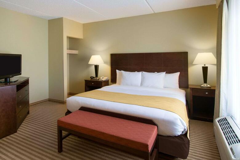 Hotel Comfort Suites Universal Studios Area