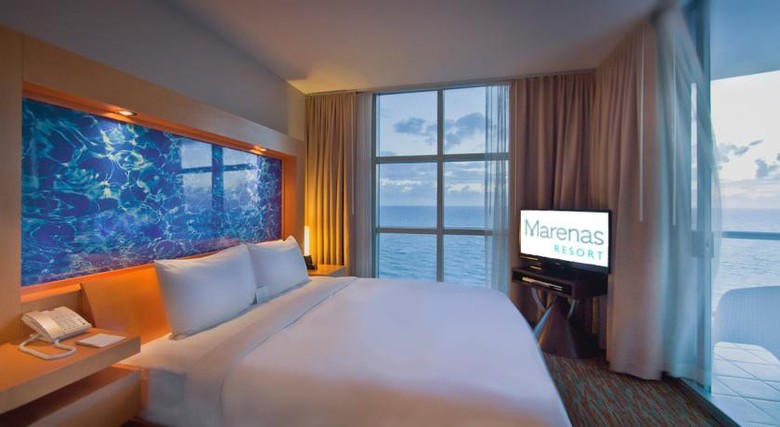 Hotel Marenas Beach Resort