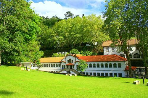 Bed & Breakfast Albergaria Caldelas