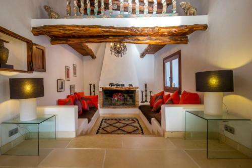 Beautiful 5 Star Villa With Private Pool, Ibiza Villa 1040