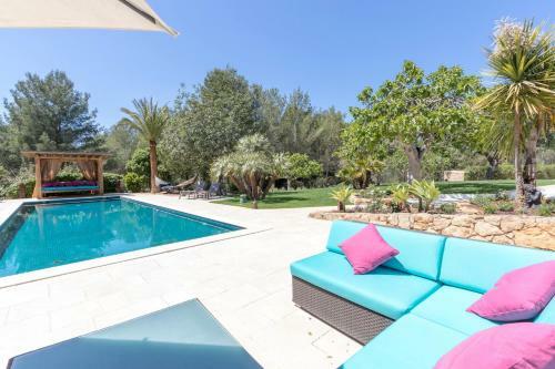 Beautiful 5 Star Villa With Private Pool, Ibiza Villa 1040