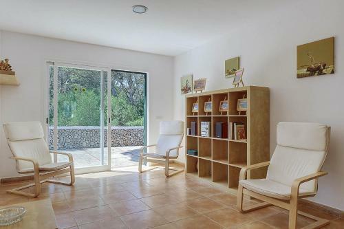 Villa Binisaret I