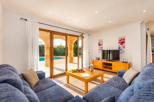 Candela 4 Bedroom Villa, Cala'n Forcat