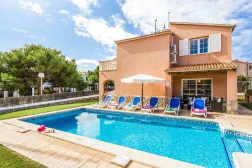 Cala'n Blanes Villa Sleeps 6 With Pool Air Con And Wifi