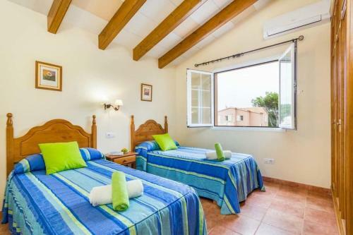 Cala'n Blanes Villa Sleeps 6 With Pool Air Con And Wifi
