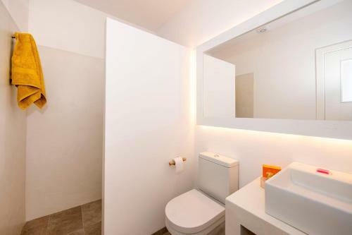 Amatista 4 Bedroom Villa, Cala'n Forcat