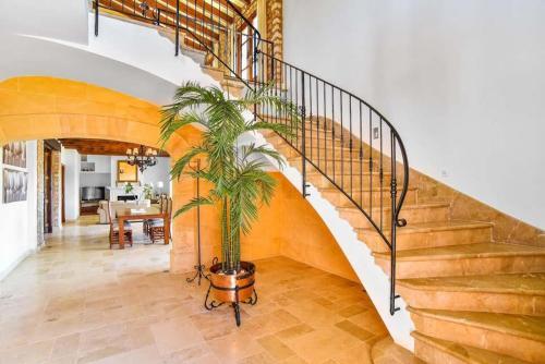 S'horta Villa Sleeps 8 Pool Air Con Wifi
