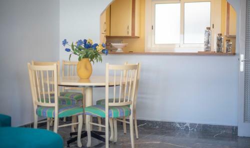 R107 Beachfront Apartment In Calafell