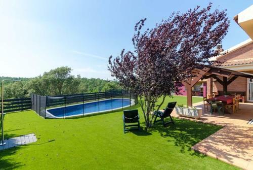 Montbarbat Villa Sleeps 8 Pool Wifi