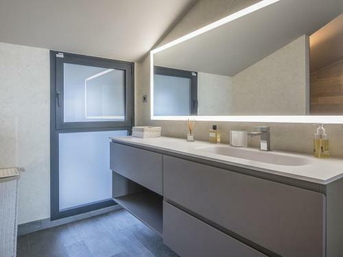 Exclusive Tamarit Villa