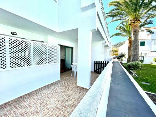 Apartamento Con Dos Dormitorios, Cerca de La Playa En Los Cancajos