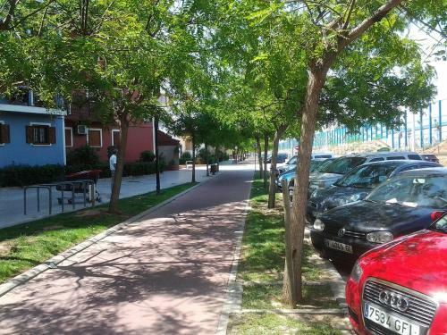 Valencia, Ideally Located 3bed-2bath Apart.few Mints Walk From Beach,pool,shop.