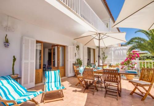Alcanada Holiday Home Sleeps 6 With Wifi