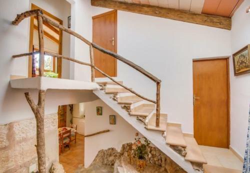 Sa Pobla Holiday Home Sleeps 6 With Pool