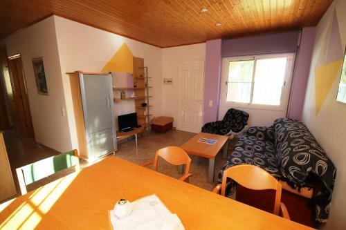 Riumar "juana", 300m To Beach, Private Pool, On-site-service, Dog Beach
