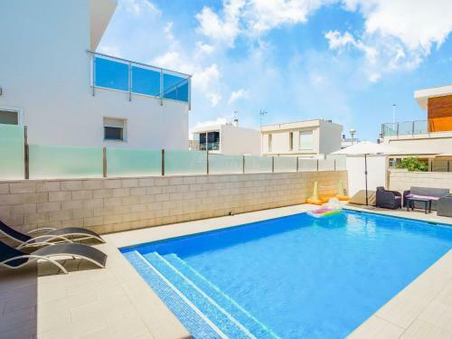 Splendid Villa In Gran Alacant With Private Swimming Pool