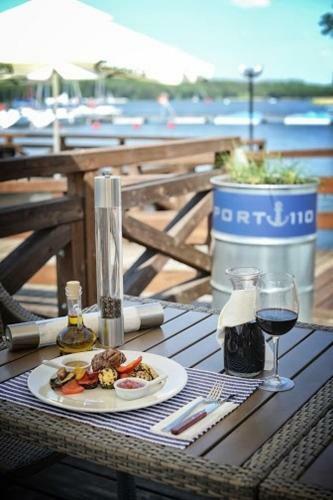 Hotel Port 110