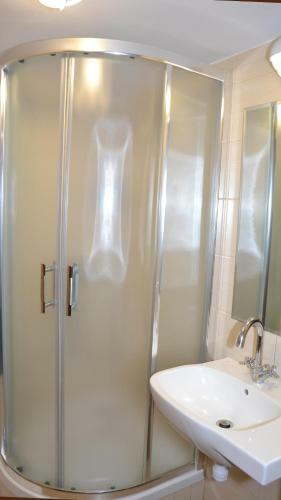 Hostal Tawerna Kaper