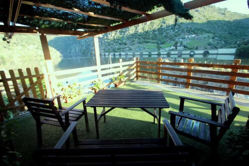 Hostal Douro Fluvina Yachts & Chalets