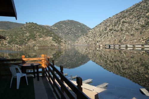 Hostal Douro Fluvina Yachts & Chalets