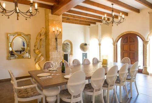 Xabia Villa Sleeps 6 Pool Wifi
