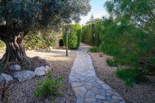 Xabia Villa Sleeps 6 With Pool Air Con And Wifi