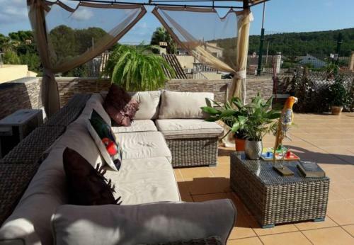 El Toro Villa Sleeps 8 With Pool Air Con And Wifi