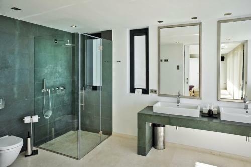 Rent This Luxury Villa With Private Pool, Ibiza Villa 1032