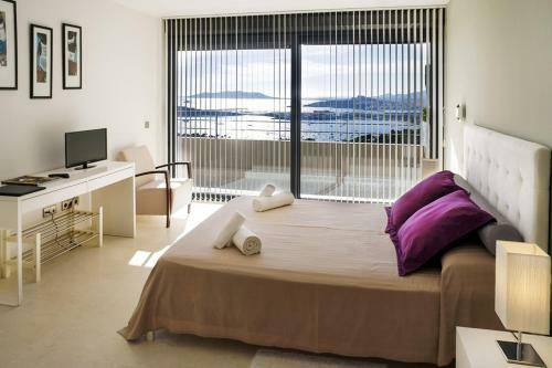 Rent This Luxury Villa With Private Pool, Ibiza Villa 1032