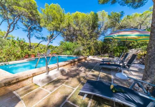 Cala Mondrago Holiday Home Sleeps 6 With Pool