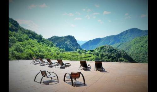 Figols Villa Sleeps 15 With Pool