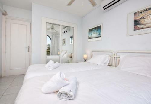 Sitio de Calahonda Apartment Sleeps 4 Pool Air Con
