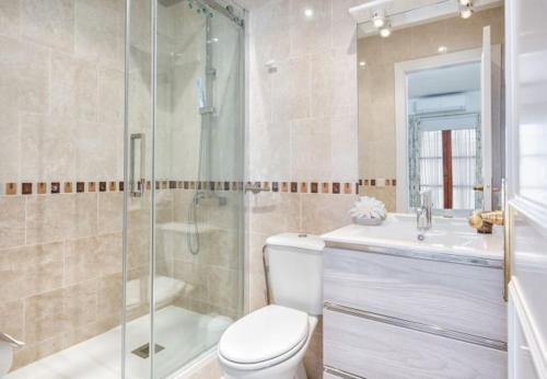 Cabopino Apartment Sleeps 4 Pool Air Con Wifi