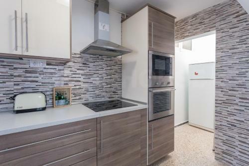 Cozy Apartment In Salinetas Beach.