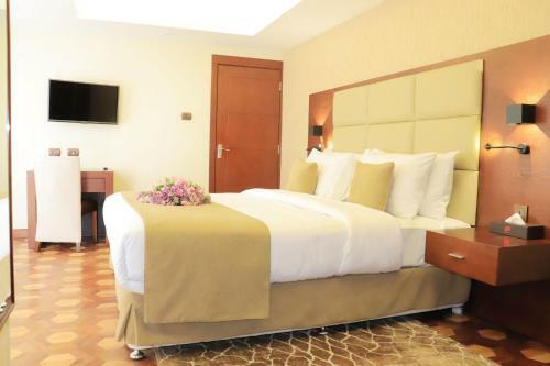 Desalegn Hotels And Resort